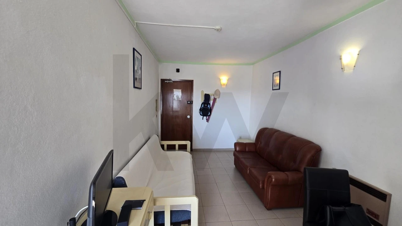 Apartamento T1 para Venda em Portimão Foto 2