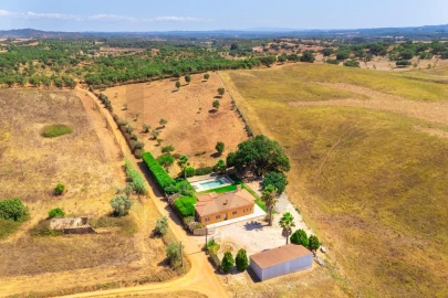 Quinta T3 para Venda em Cercal