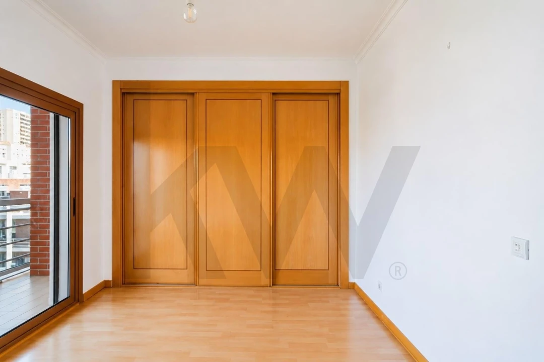 Apartamento T3 para Arrendamento em Odivelas Foto 17