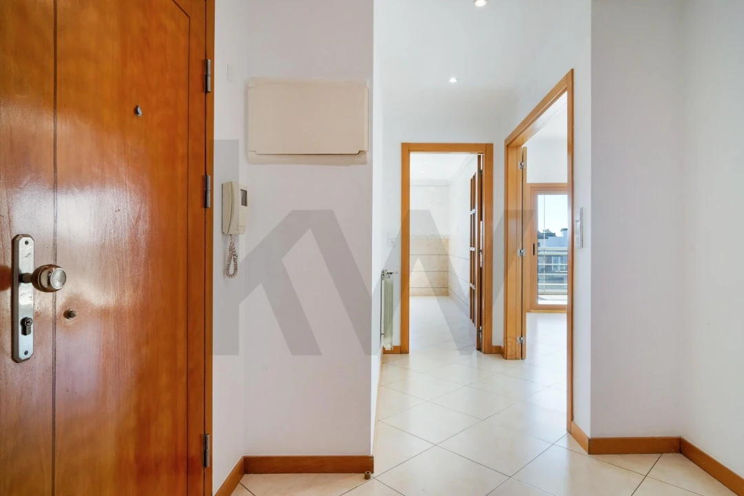 Apartamento T3 para Arrendamento em Odivelas Foto 7