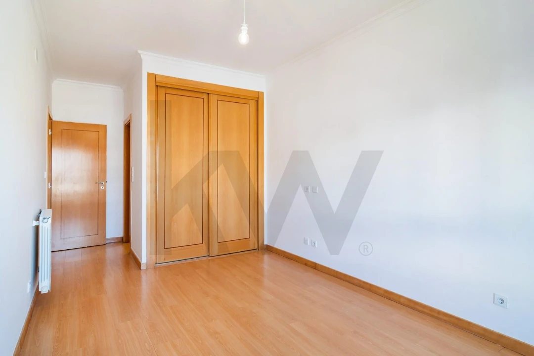 Apartamento T3 para Arrendamento em Odivelas Foto 15