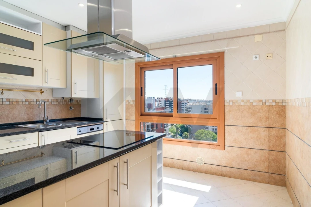 Apartamento T3 para Arrendamento em Odivelas Foto 8