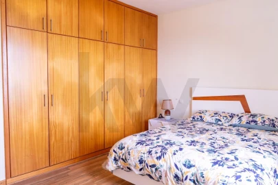 Moradia T2 para Venda em Santa Cruz