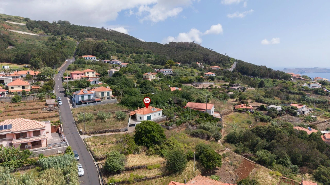 Moradia T2 para Venda em Santa Cruz Foto 5