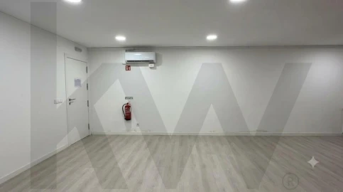 Loja para Venda em Arroios