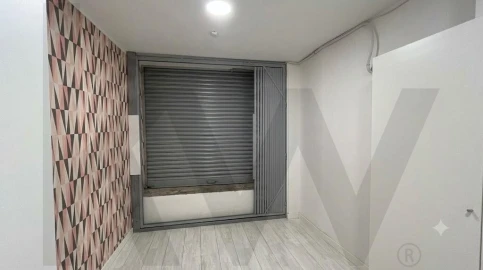 Loja para Venda em Arroios