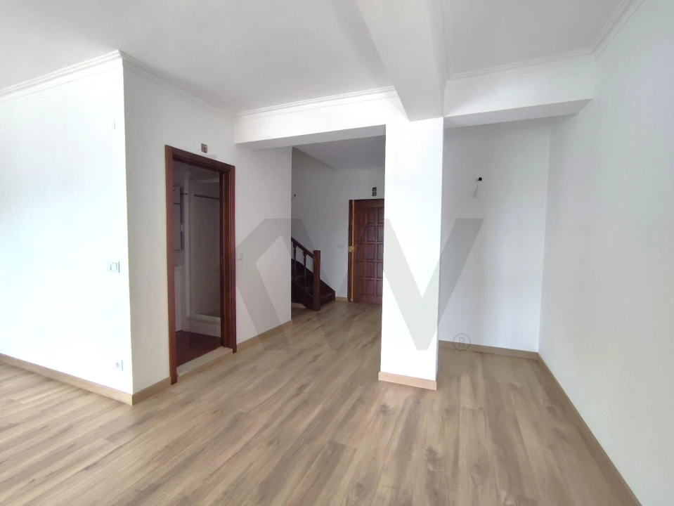 Apartamento T2 para Venda em Tavarede Foto 13