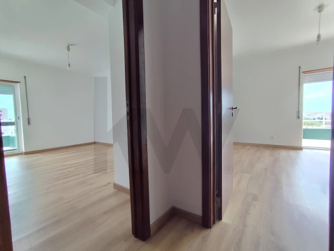 Apartamento T2 para Venda em Tavarede Foto 14