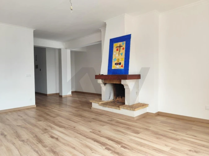 Apartamento T2 para Venda em Tavarede Foto 6