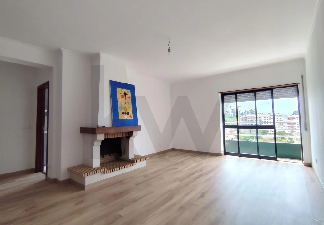 Apartamento T2 para Venda em Tavarede Foto 5
