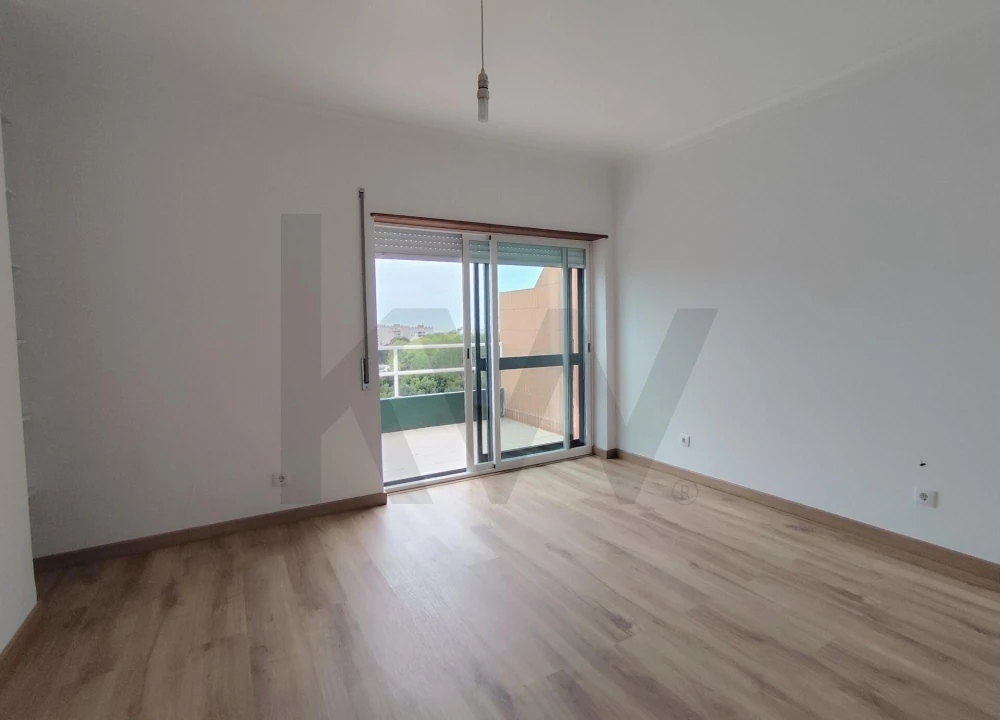 Apartamento T2 para Venda em Tavarede Foto 15