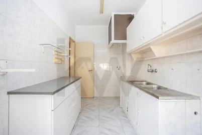 Apartamento T2 para Venda em Caparica e Trafaria