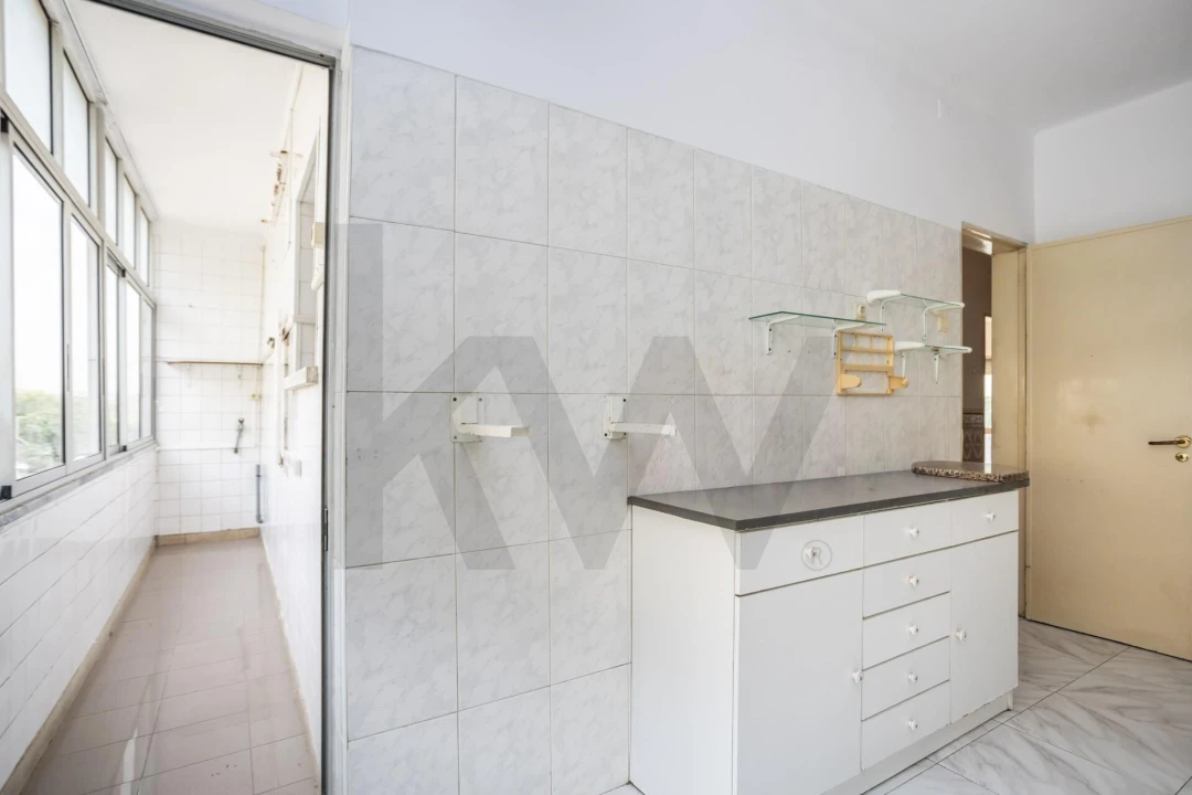 Apartamento T2 para Venda em Caparica e Trafaria Foto 33
