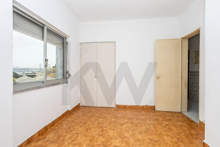 Apartamento T2 para Venda em Caparica e Trafaria Foto 25