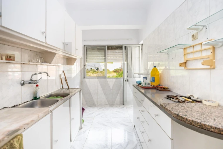Apartamento T2 para Venda em Caparica e Trafaria Foto 29