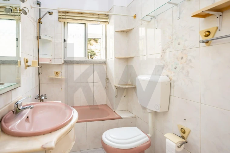 Apartamento T2 para Venda em Caparica e Trafaria Foto 27