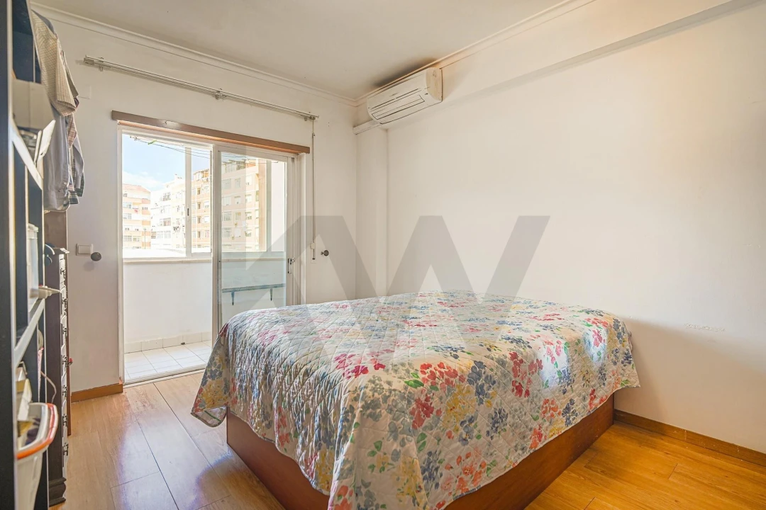 Apartamento T3 para Venda em Amora Foto 11