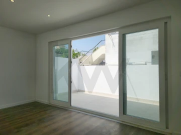 Moradia T1 para Venda em Porto Salvo