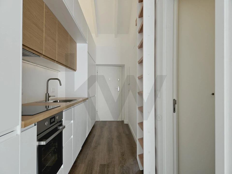 Moradia T1 para Venda em Porto Salvo Foto 3