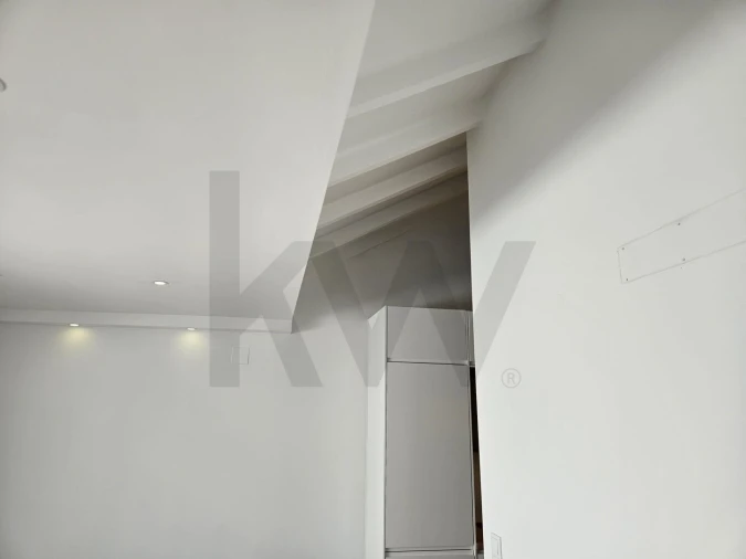 Moradia T1 para Venda em Porto Salvo Foto 25