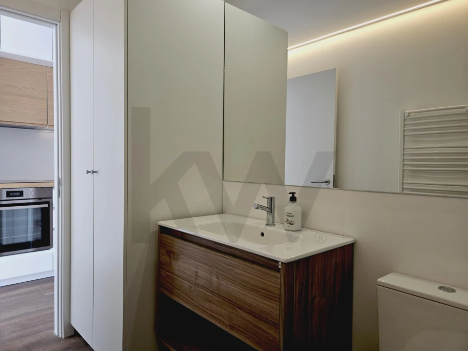 Moradia T1 para Venda em Porto Salvo Foto 28