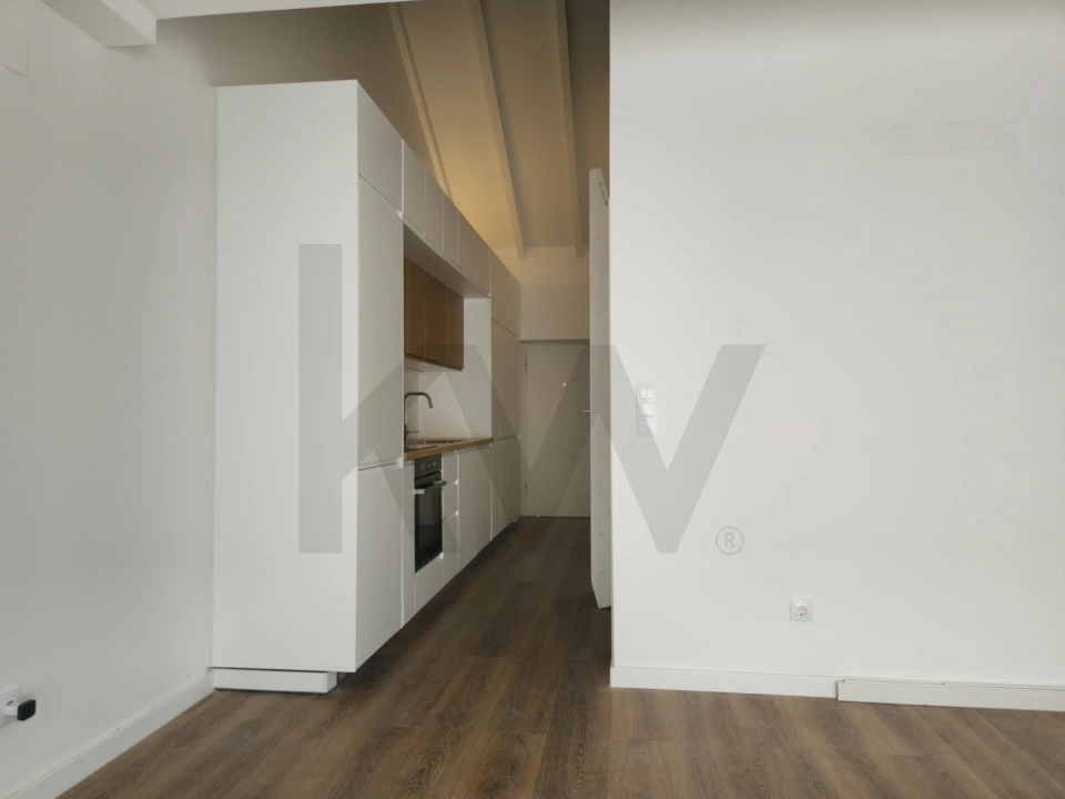 Moradia T1 para Venda em Porto Salvo Foto 4