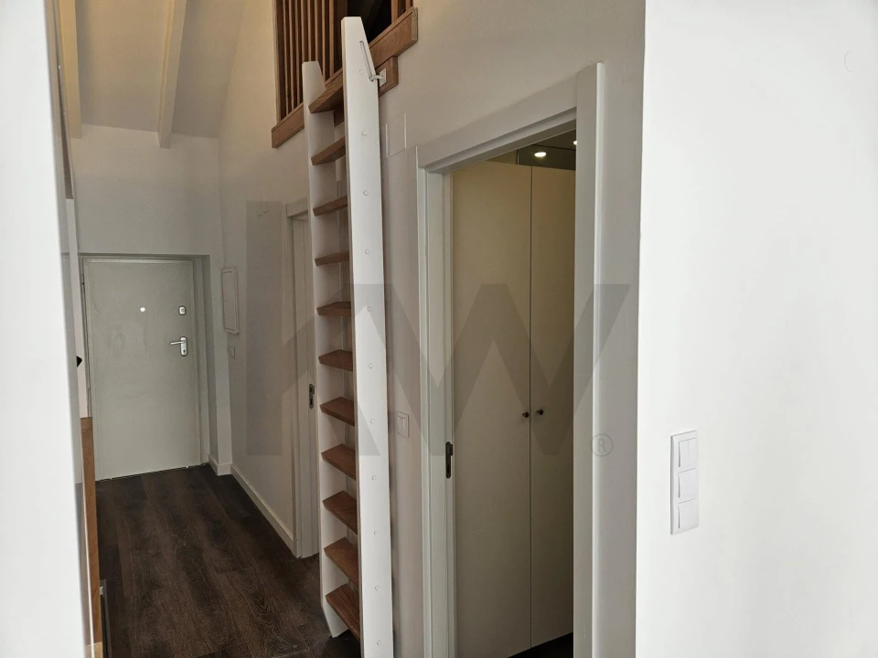 Moradia T1 para Venda em Porto Salvo Foto 10