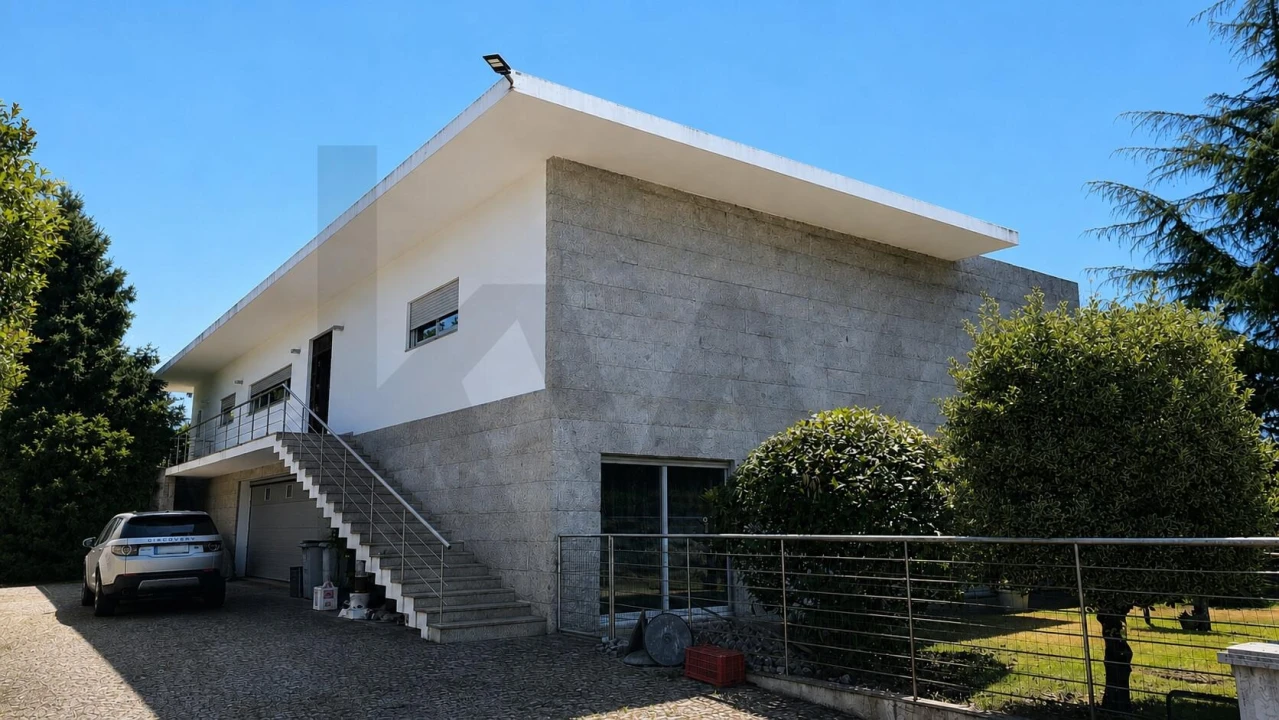 Moradia T4 para Venda em Cidade da Maia Foto 1
