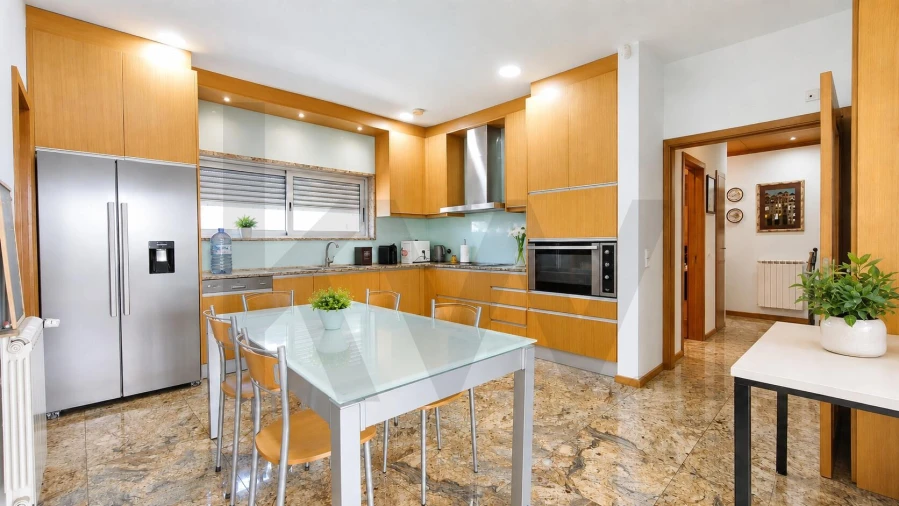 Moradia T4 para Venda em Cidade da Maia Foto 14