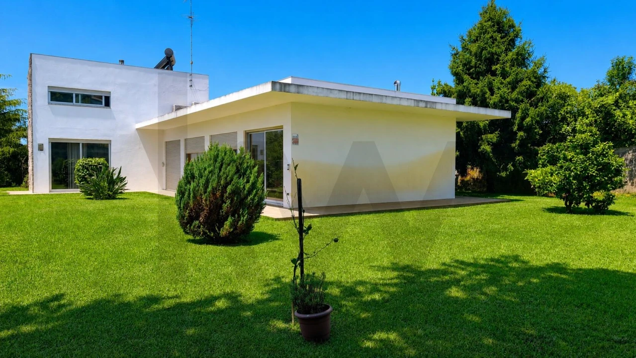 Moradia T4 para Venda em Cidade da Maia Foto 4