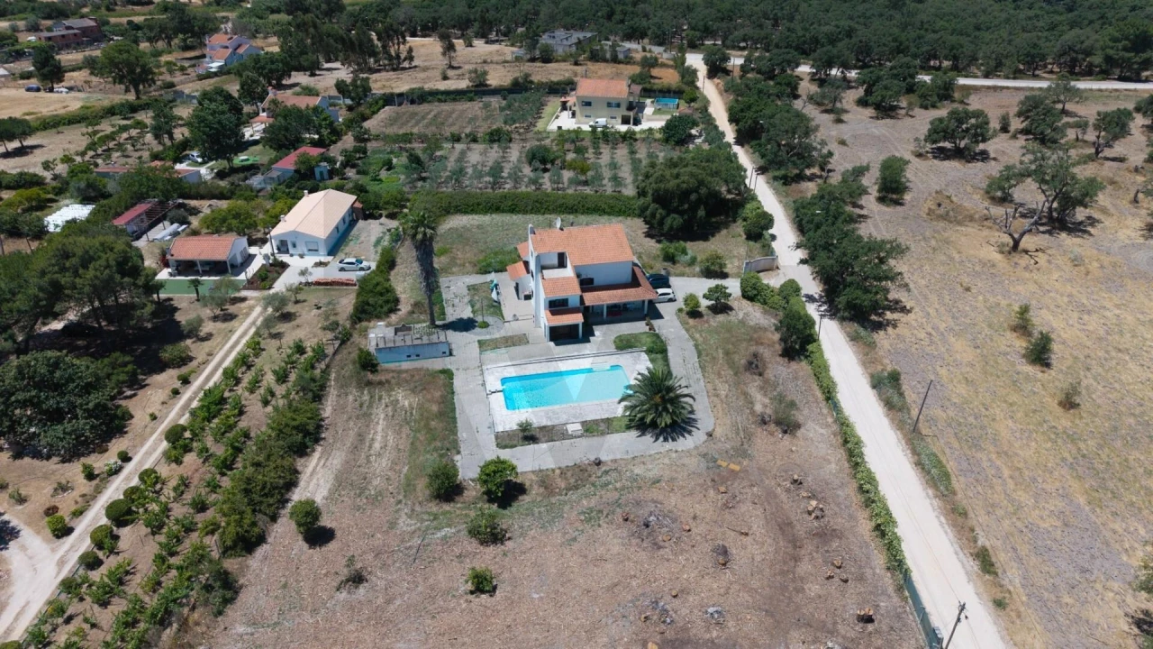 Moradia T5 para Venda em Pinhal Novo Foto 2