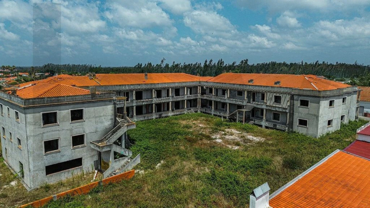 Prédio para Venda em Marinha Grande Foto 9