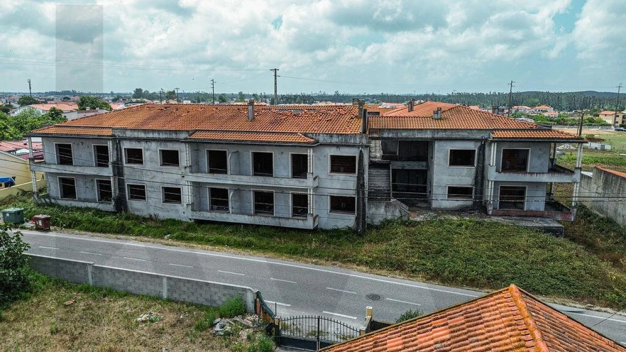 Prédio para Venda em Marinha Grande Foto 7