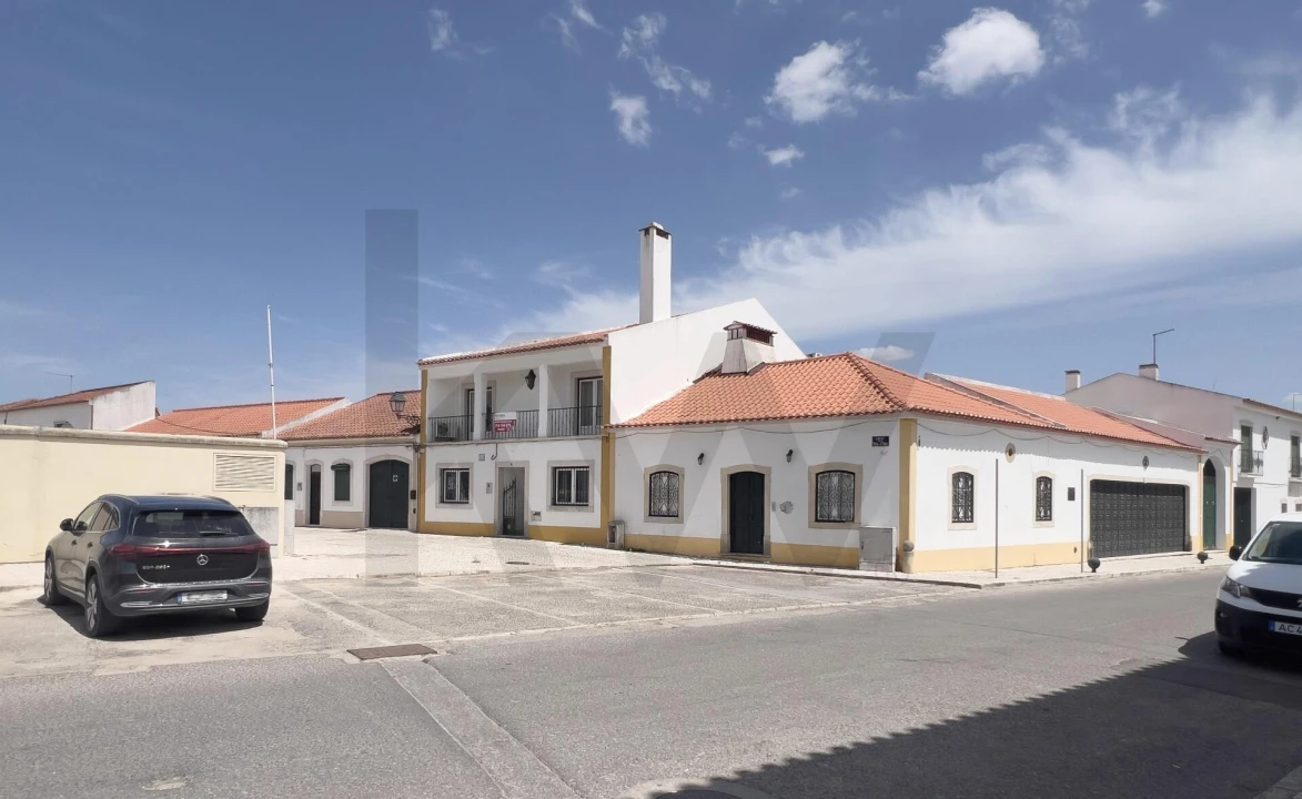 Moradia T8 para Venda em Golegã Foto 3