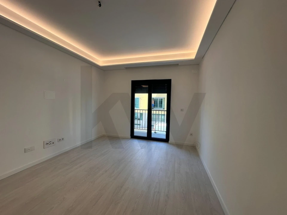 Apartamento T1 para Arrendamento em Ericeira Foto 5