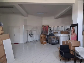 Loja para Venda em São Domingos de Benfica