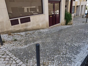 Loja para Venda em São Domingos de Benfica