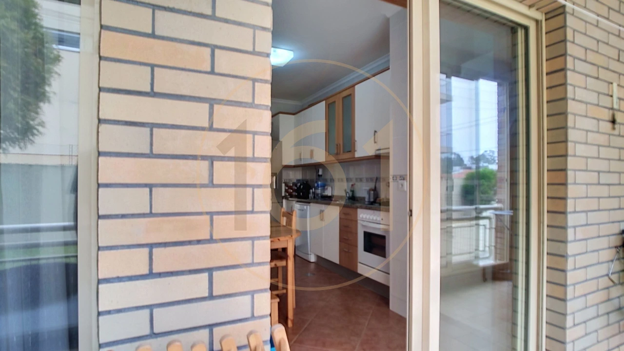 Apartamento T2 para Venda em Canidelo Foto 16