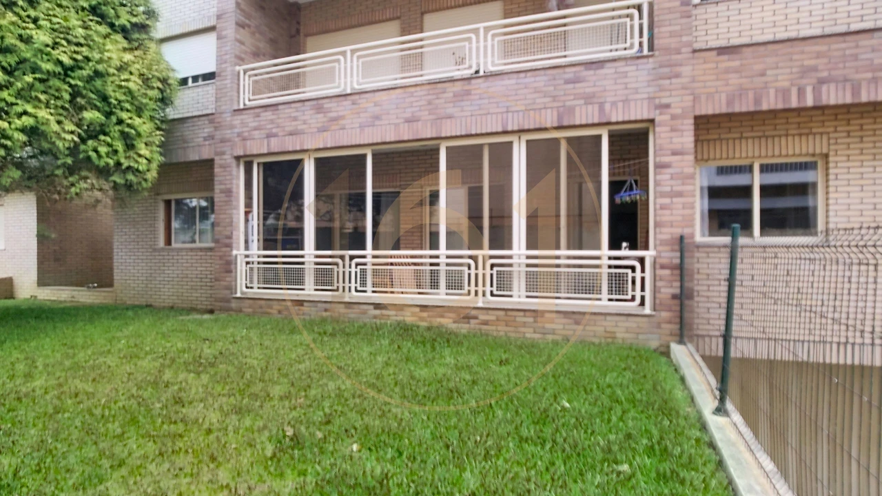 Apartamento T2 para Venda em Canidelo Foto 1