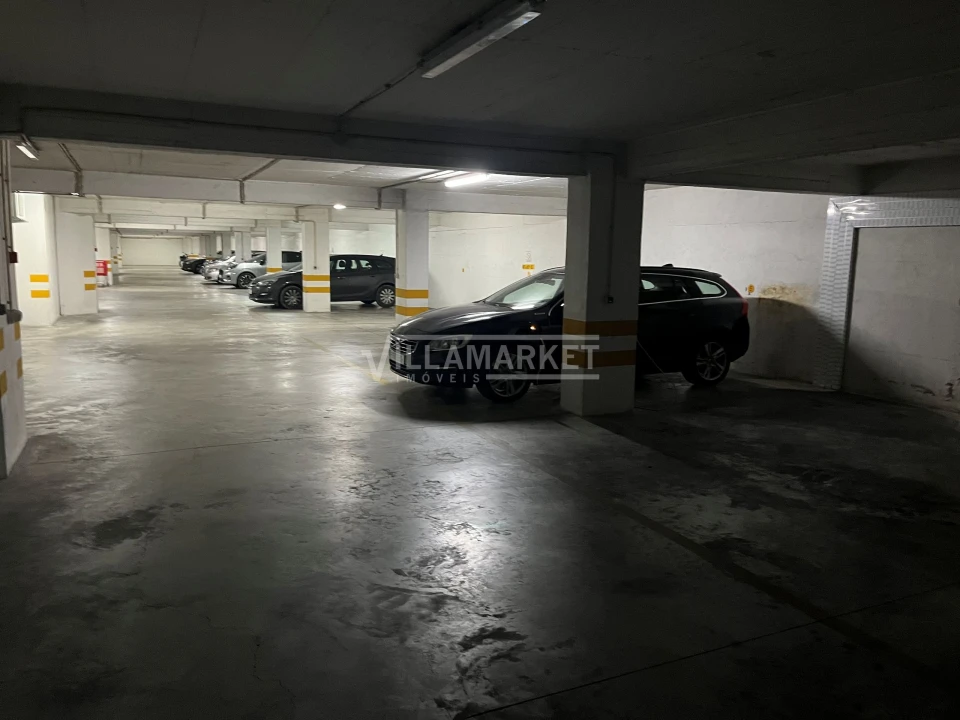 Garagem para Arrendamento em Albufeira e Olhos de Água Foto 6