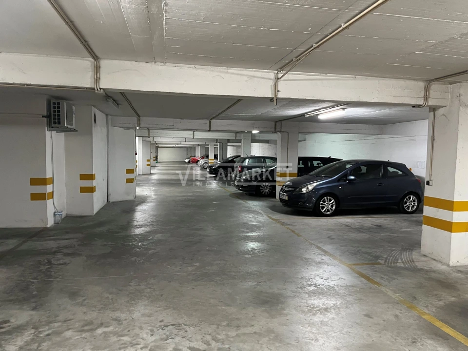 Garagem para Arrendamento em Albufeira e Olhos de Água Foto 3
