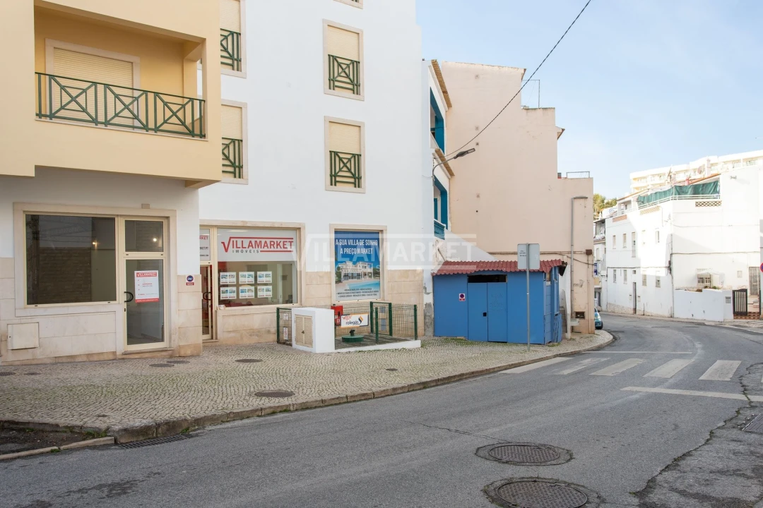 Garagem para Arrendamento em Albufeira e Olhos de Água Foto 2