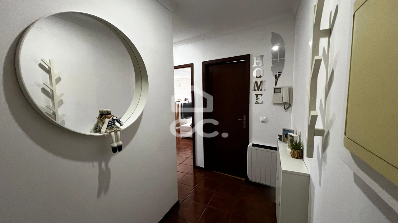 Apartamento T2 para Venda em Paredes Foto 3