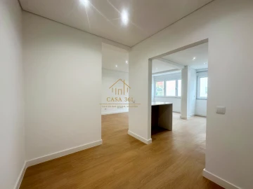 Apartamento T2 para Venda em Castanheira do Ribatejo e Cachoeiras