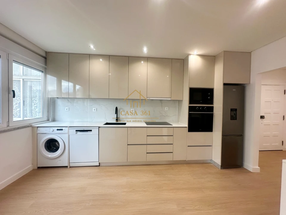 Apartamento T2 para Venda em Castanheira do Ribatejo e Cachoeiras Foto 3