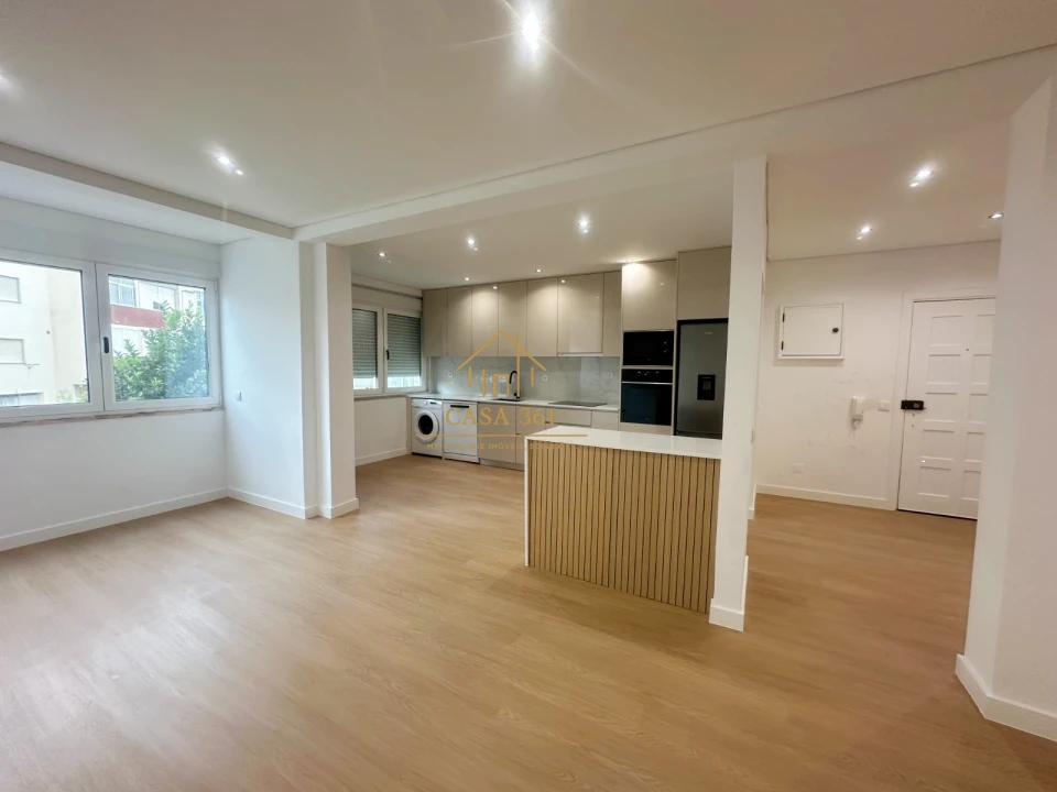 Apartamento T2 para Venda em Castanheira do Ribatejo e Cachoeiras Foto 6