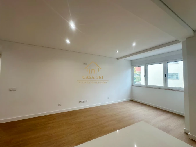 Apartamento T2 para Venda em Castanheira do Ribatejo e Cachoeiras Foto 12