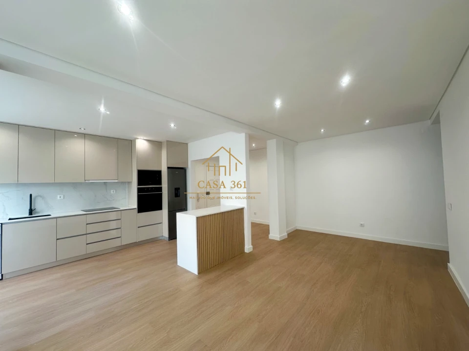Apartamento T2 para Venda em Castanheira do Ribatejo e Cachoeiras Foto 8