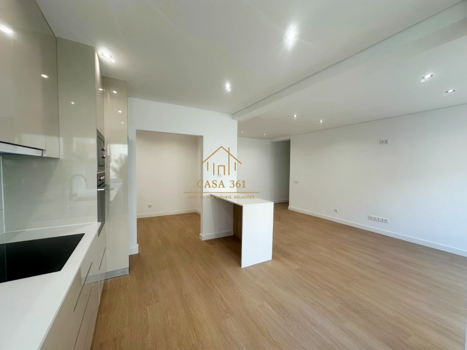 Apartamento T2 para Venda em Castanheira do Ribatejo e Cachoeiras Foto 9
