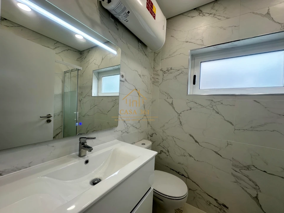 Apartamento T2 para Venda em Castanheira do Ribatejo e Cachoeiras Foto 21